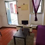 Alfama Sao Crispim