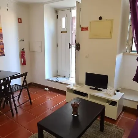 Alfama São Crispim Apartamento