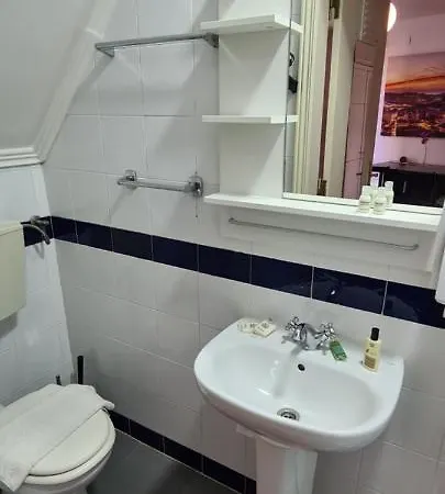 Alfama São Crispim Apartamento